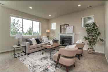4 Bed townhome in Newcastle