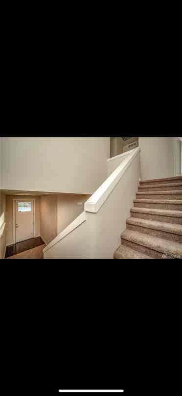 4 Bed townhome in Newcastle