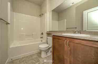 4 Bed townhome in Newcastle