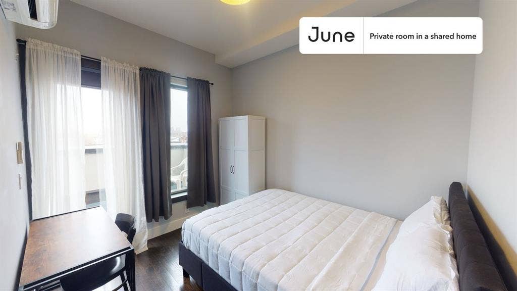 4 BR in New York City