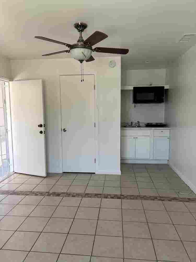 Studio for rent available now