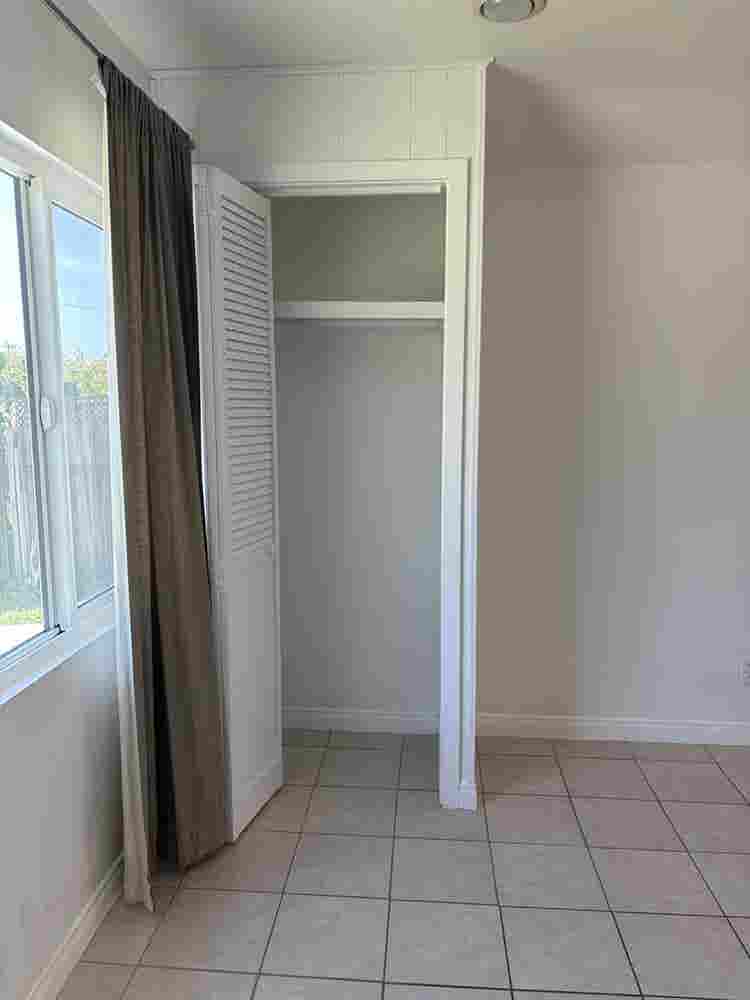 Studio for rent available now