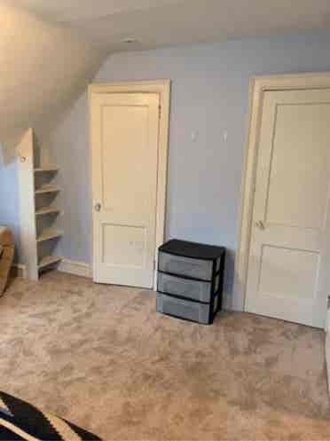 West Philadelphia Large Room