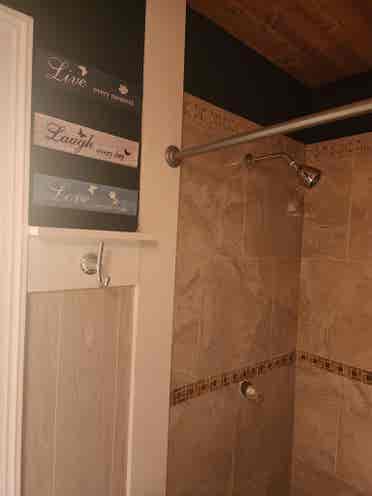 Fully Furnished 2-bedroom Apartment