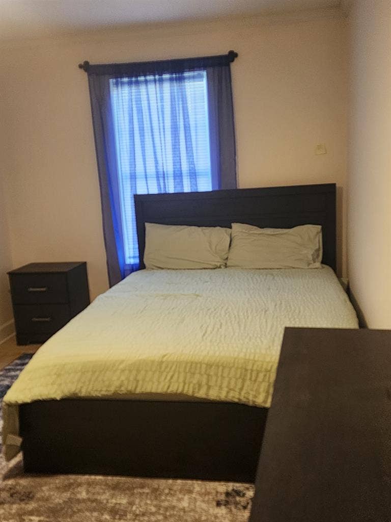 Fully Furnished 2-bedroom Apartment