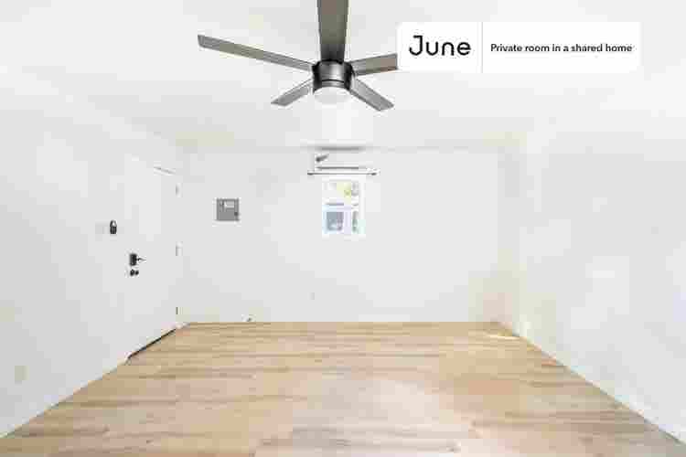 6 BR in New York City