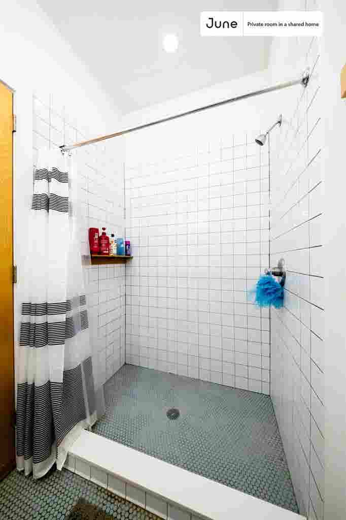 6 BR in New York City