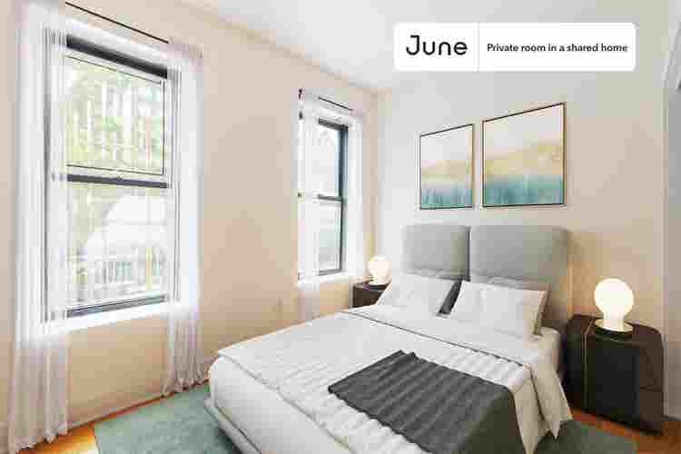 2 BR in New York City