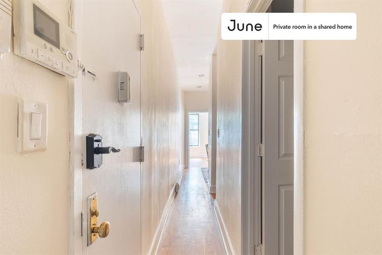 2 BR in New York City
