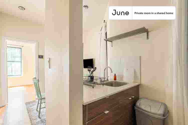 2 BR in New York City