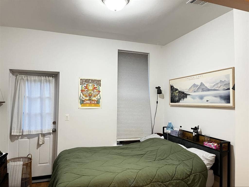 *Room in heart of bushwick*