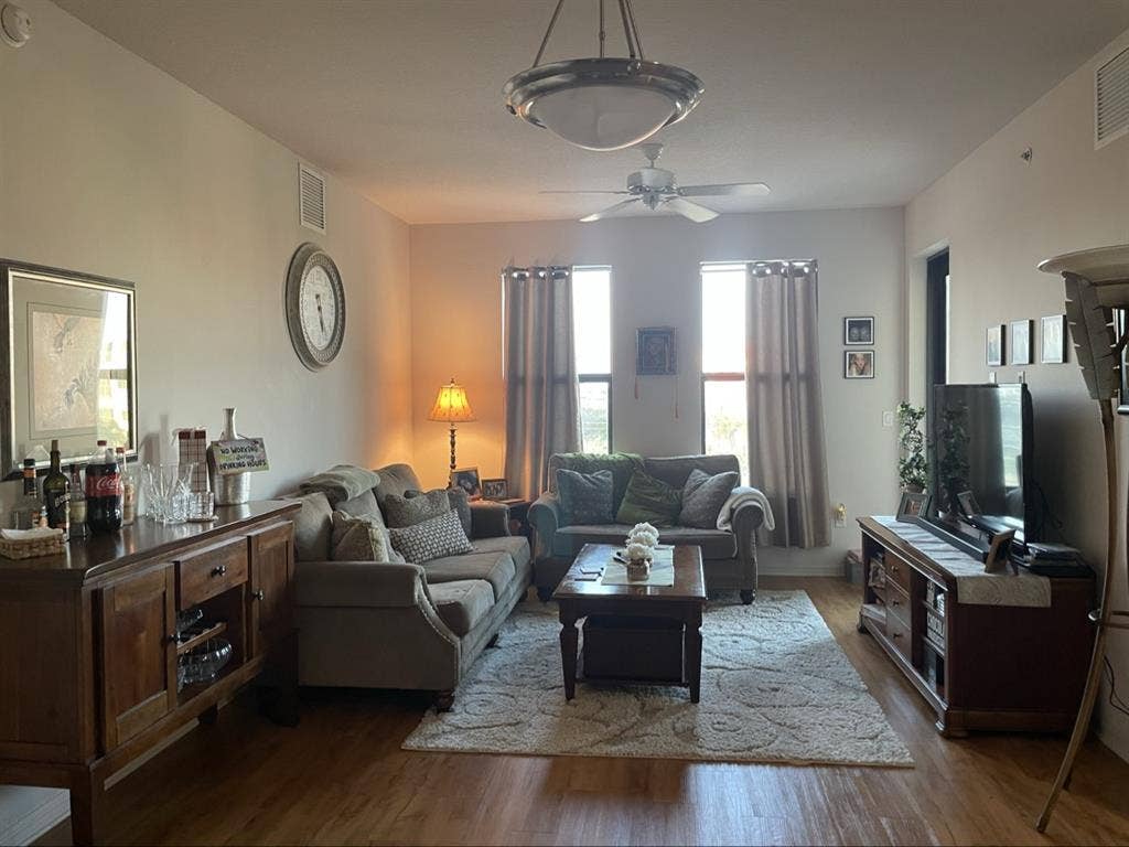 Bedroom for rent