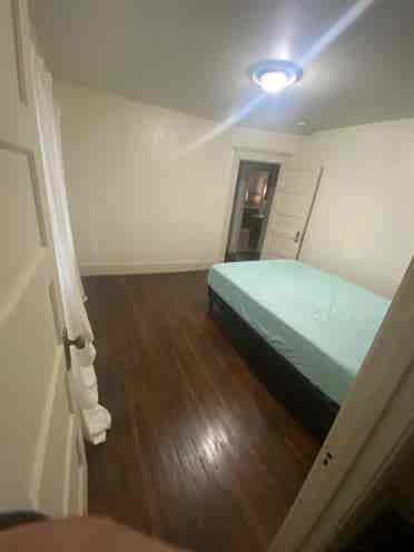 Roommate wanted