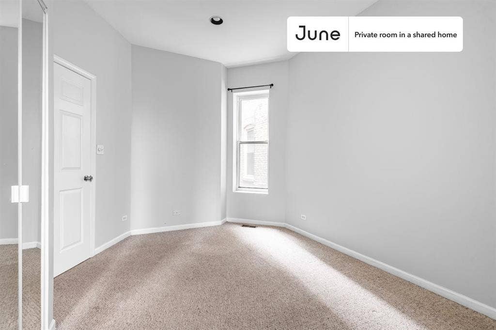 4 BR in Chicago