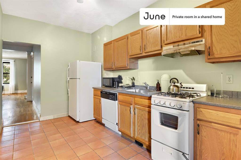 3 BR in Boston