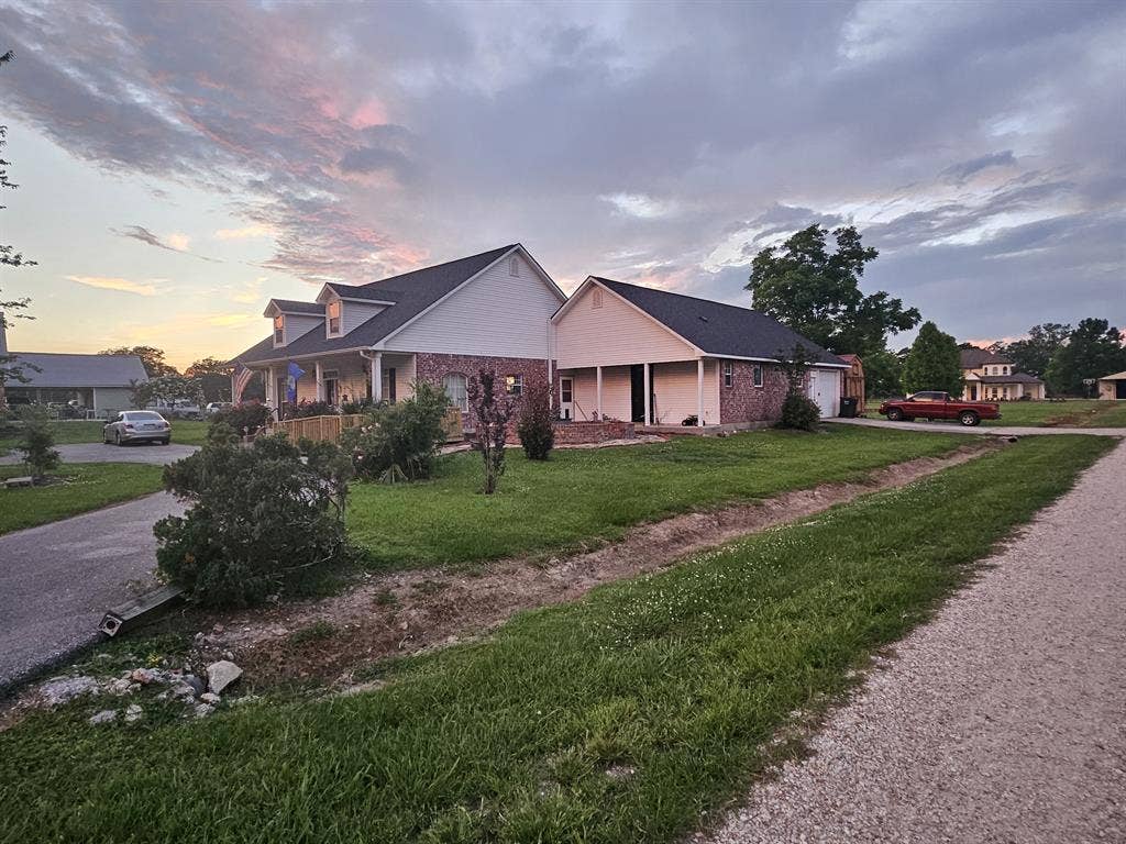 Room in Prairieville