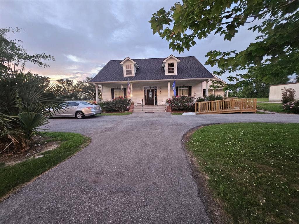 Room in Prairieville