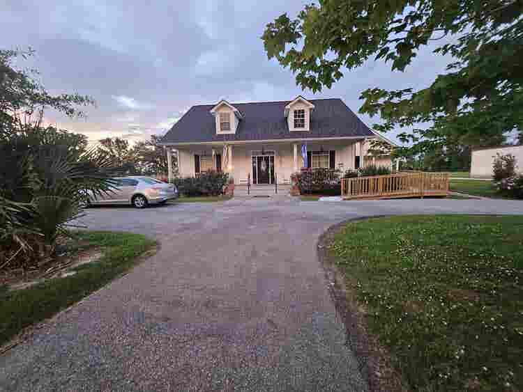 Room in Prairieville