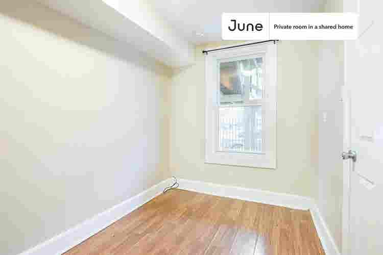 3 BR in Chicago