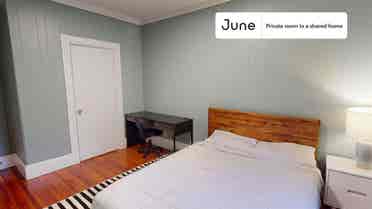 7 BR in Boston