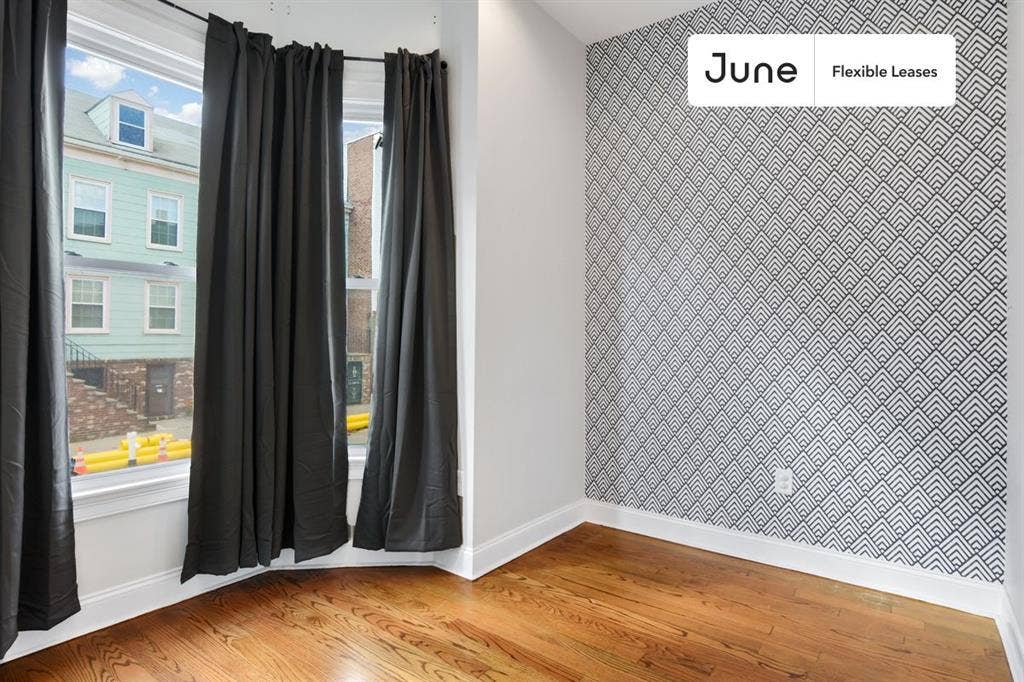 3 BR in Boston