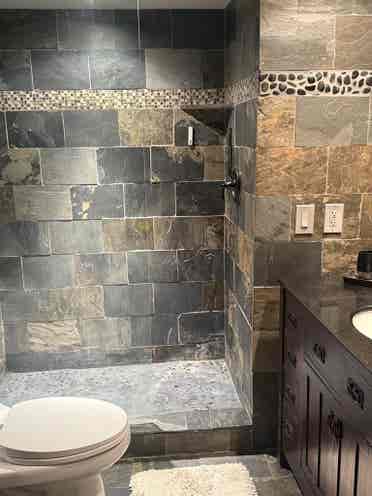 Private room whit bathroom (woman)