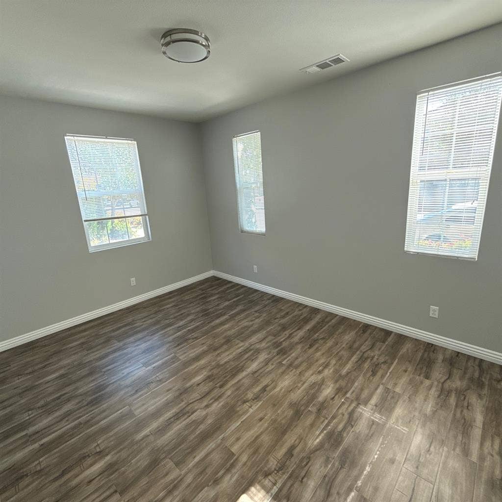 Room for Rent w/ Private Full Bath