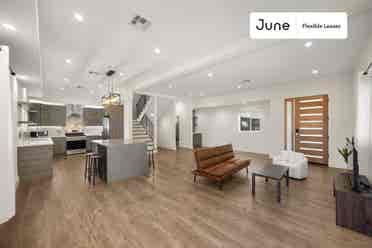4 BR in Los Angeles