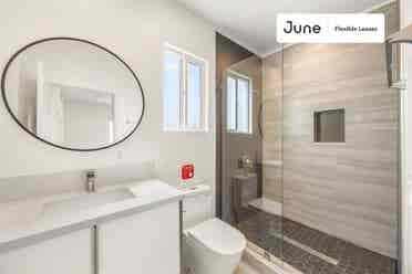 4 BR in Los Angeles