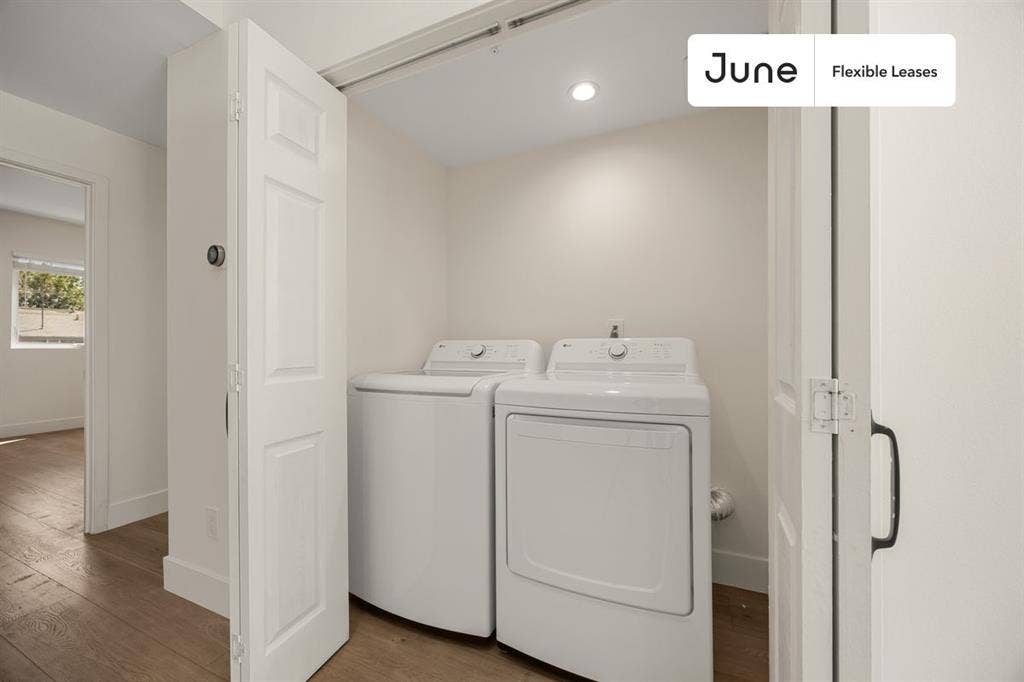 4 BR in Los Angeles