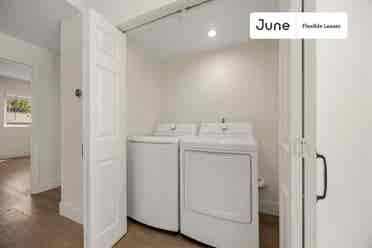 4 BR in Los Angeles