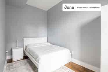 3 BR in Chicago