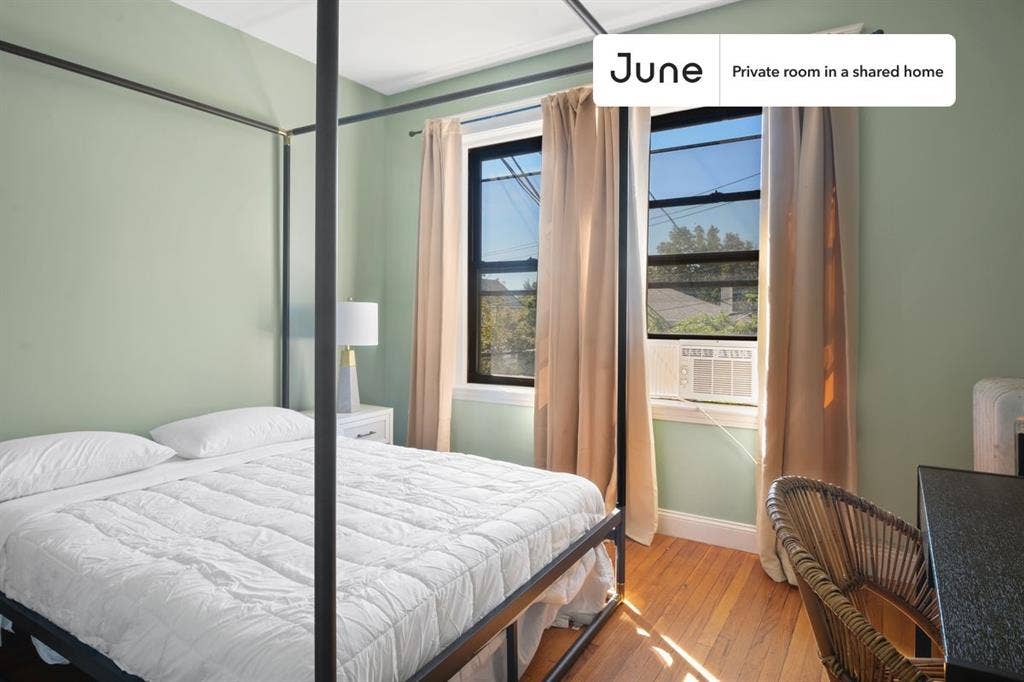 4 BR in Boston