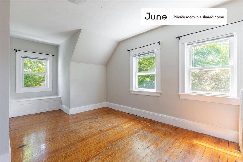 9 BR in Boston