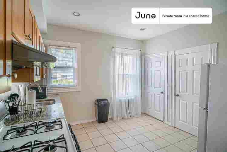 6 BR in Boston