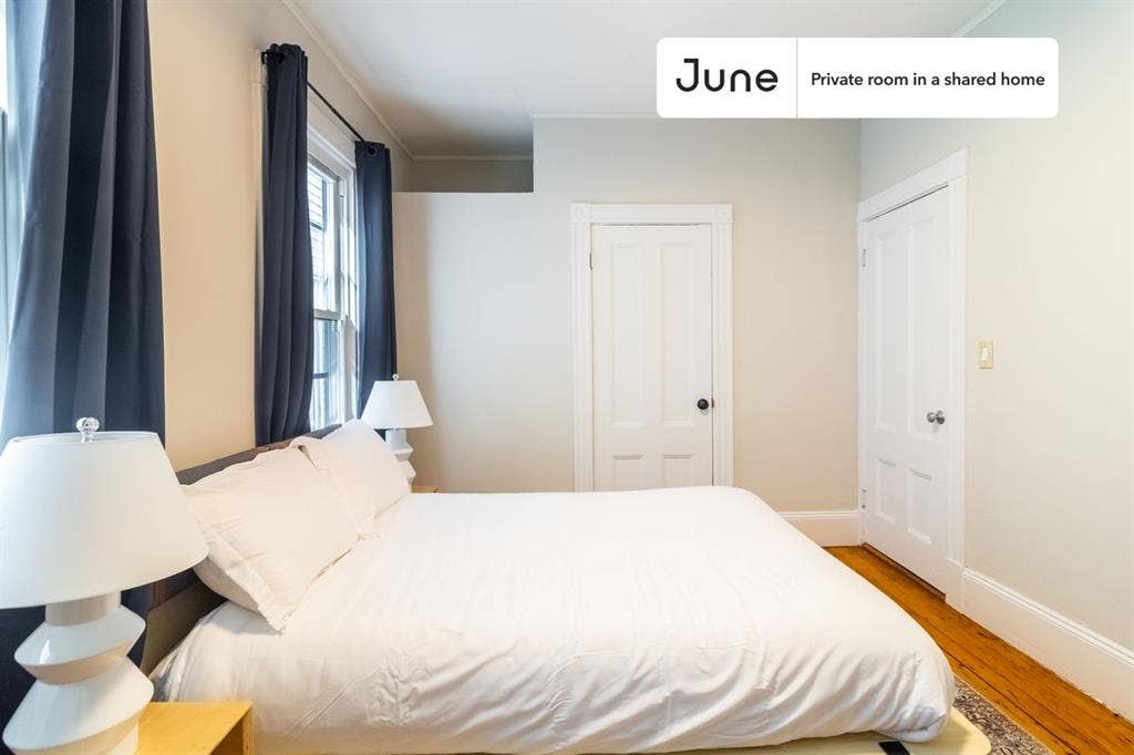 4 BR in Boston