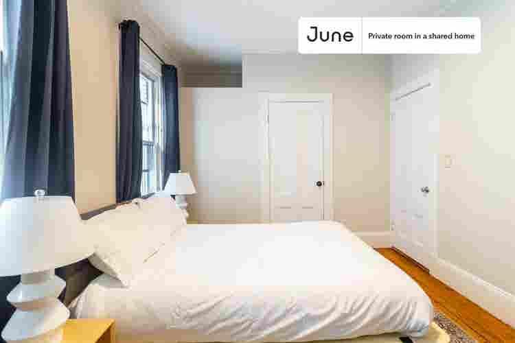 4 BR in Boston