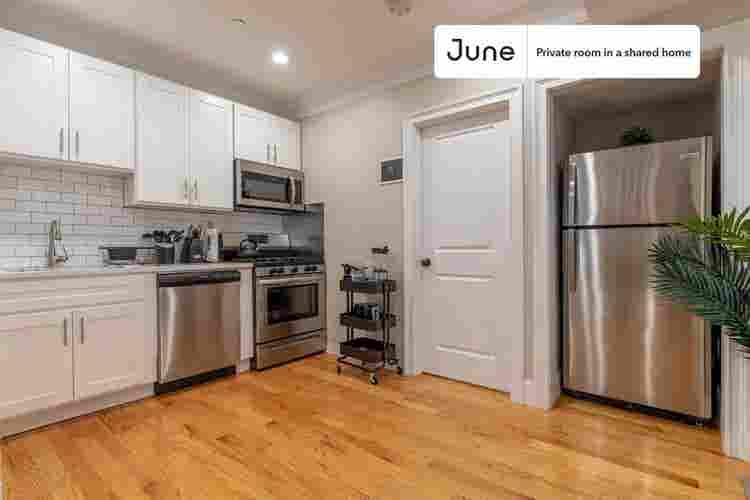4 BR in Boston