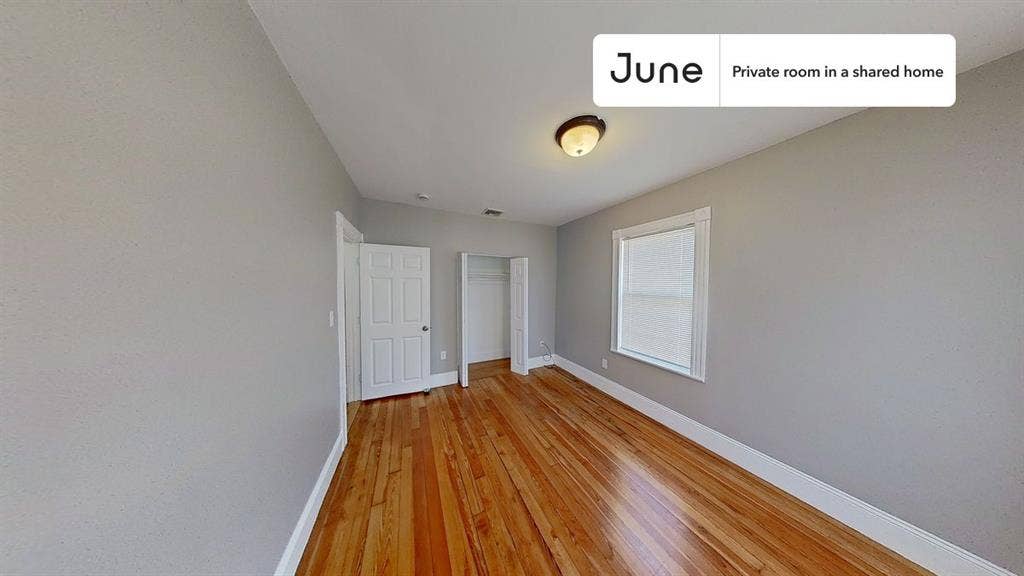 4 BR in Boston
