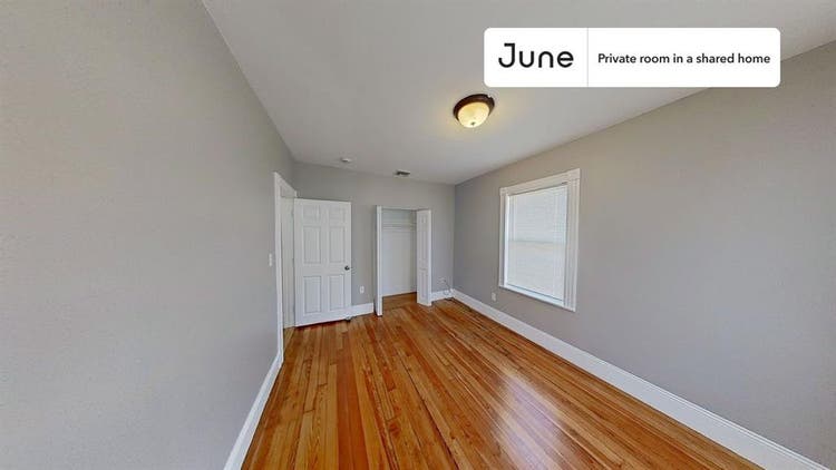 4 BR in Boston