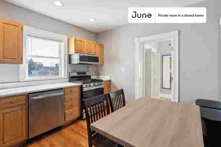 4 BR in Boston