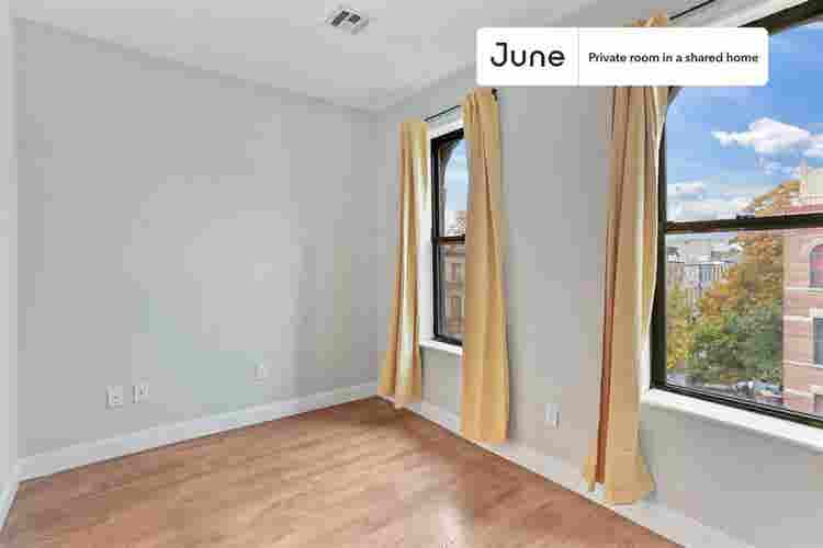 4 BR in New York City