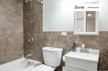 3 BR in Chicago