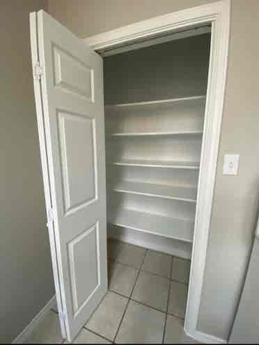 Single Room for Lease!