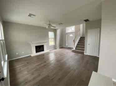 Single Room for Lease!