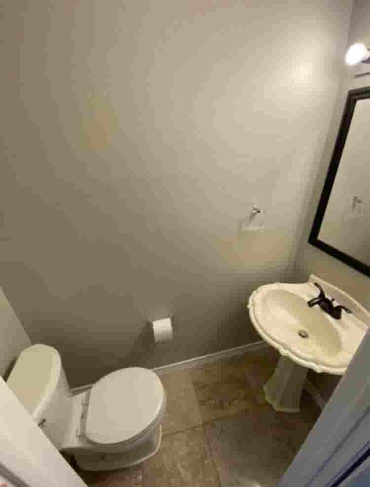 Single Room for Lease!