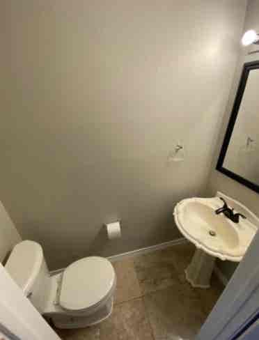 Single Room for Lease!