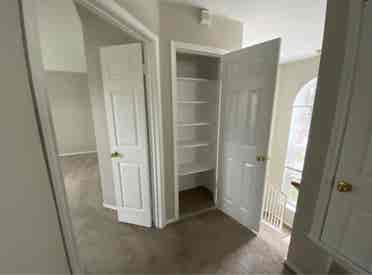 Single Room for Lease!