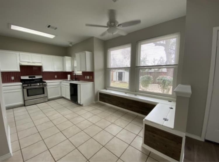 Single Room for Lease!