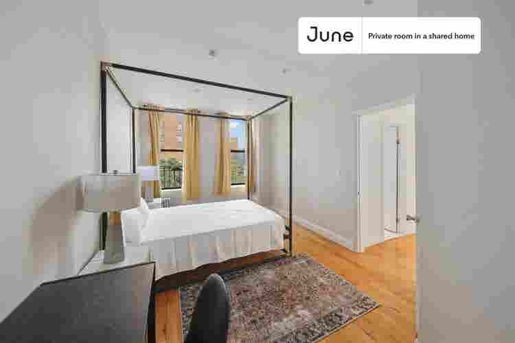 4 BR in New York City